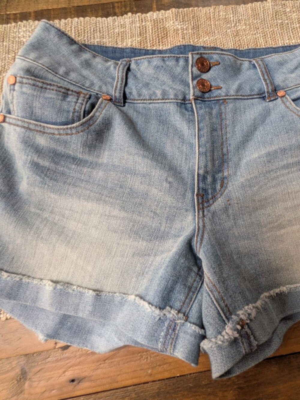 Refuge Jean Shorts light blue 10 Women #361